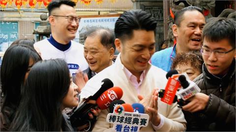 快新聞／談鄭麗文超自然抖動　蔣萬安眨眼、雙手合十求饒：新年快樂