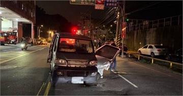 酒駕父載2歲女兒狂飆！新店深夜驚悚追撞　4人送醫老翁重傷命危