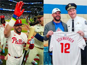 MLB(影)／三轟封神不忘初心！費城人重砲史瓦伯為國聯奪勝、也為社區點燈