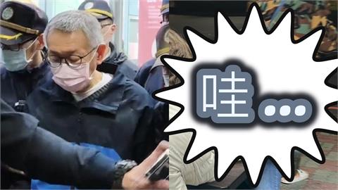 阿北出獄了？「野生柯文哲」低頭嗑美食　網見「享受模樣」愣：竟然被拍到