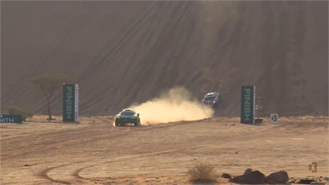 電動車越野車極限賽首度登場 沙漠中翻車