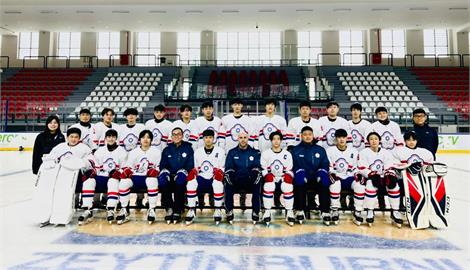 快新聞／台灣男子冰球隊4勝奪金晉級　創隊史最佳戰績