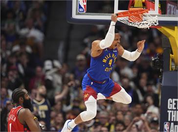 NBA(影)／快艇刻意放投「忍者龜」付出代價　延長賽不敵金塊0:1落後