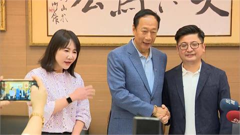 謝典霖年輕能買「20萬美元球員卡」認：去問我爸！家族成員背景全曝光