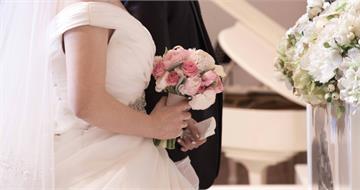 怨男友30歲月薪未達10萬！　她喊「沒勇氣結婚」：蜜月至少要玩歐洲14天