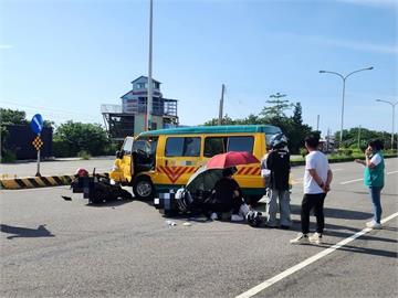 苗縣娃娃車與2機車事故釀3傷　幼童無恙被嚇哭