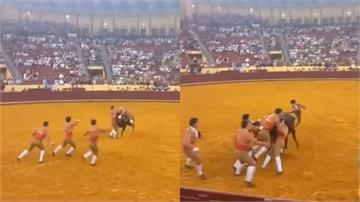 西班牙22歲鬥牛士首場表演遇劫！遭「680公斤巨牛撞飛」腦死喪命