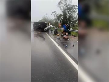 快新聞／驚！嘉義忠和國中棒球隊國3翻車　7名學生、1教練緊急送醫