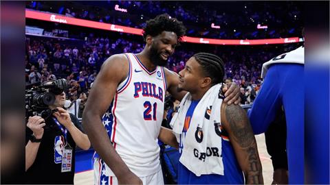NBA(影)／老扛了！4連敗慘遭尼克橫掃　76人當家巨星「鉛筆大帝」獨自扛下所有