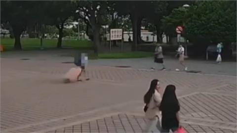 93歲阿嬤「擁7子女」遭媳婦棄屍！「中配媳全扛獨自照顧」伴屍一夜丟淡水河內幕曝