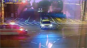 休旅車闖紅燈撞救護車 5人受傷幸無大礙