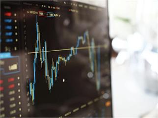 最大股災「未來二週恐現就醫潮」   精神醫挫咧等提醒一警訊快求助！
