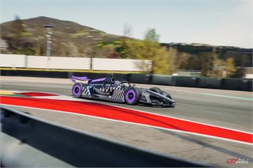 保時捷發表新世代 Formula E 賽車 975 RSE