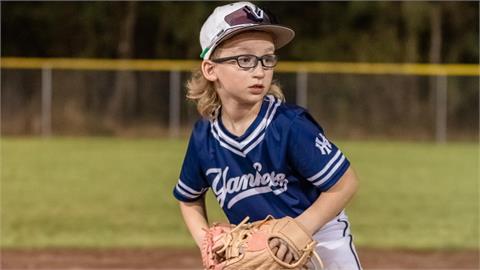 專業度不輸大人！7歲棒球神童將挑戰金氏紀錄　成世界上最年輕裁判