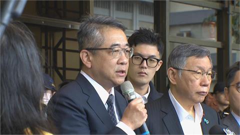 快新聞／柯文哲槓林俊言！與律師現身法務部　聲請評鑑檢察官