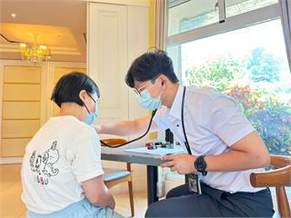 痛如刀割的「皮蛇」！高齡、免疫力低下風險高 醫籲預防與應對3 大關鍵