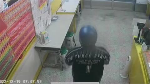 男趁老闆吃早餐空檔「竊逾3萬刮刮樂」　警2小時火速逮嫌