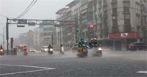 午後雨彈來了！ 中北部5縣市大雨特報　新竹縣注意大雷雨