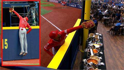 MLB(影)／「Hi Siri」又是天使外野手攔截全壘打！希瑞空中搶案沒收滿貫砲
