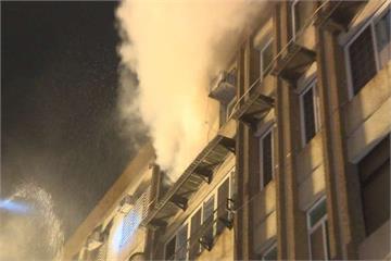 濟南路民宅暗夜大火 一家六口幸運脫困