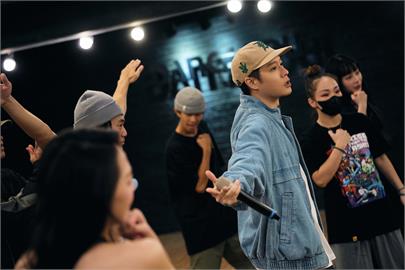 攻蛋強碰金馬獎！周湯豪身兼多職忙翻曝心聲：一言難盡