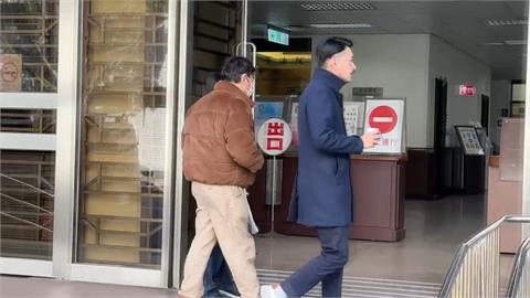 開撕徐巧芯？涉洗錢交保後首出庭　杜秉澄喊自己也受害預告將受訪