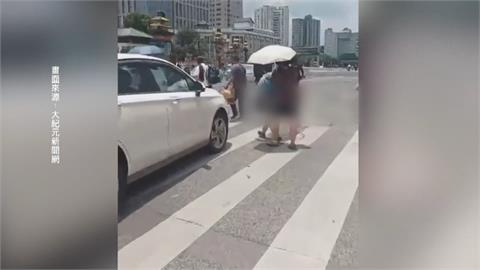 無差別攻擊？中國昆明休旅車沿路撞　官方稱2死9傷