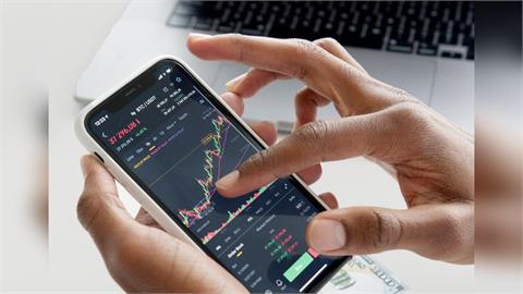 金融三業前7月稅前盈餘年減逾3成　僅銀行業寫同期新高
