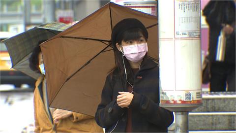快新聞／北台灣急凍「晚上最低溫剩20度」！16縣市發布大雨今明最劇