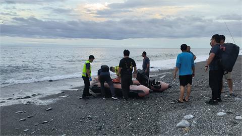 太麻里溪出海口男童落水　　釣客下水搶救　2人皆失蹤