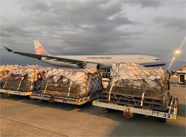 華航2月營收年增近3成　貨運急單帶動包機商機