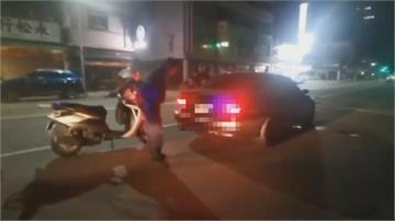 沒熄火車門大開駕駛睡香甜！警獲報到場沒酒測遭疑處理不當