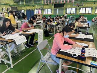 桃園慈護宮書法比賽登場 200愛好者齊聚弘揚傳統文化藝術