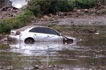 野火過後暴雨侵蝕 加州土石流奪13命