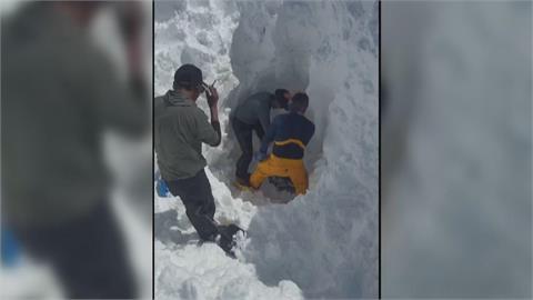 尼泊爾雪崩吞噬基地營　釀15人罹難1人失蹤