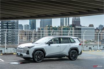 遲來的折衷產物，還是切中需求的務實解方？｜Toyota RAV4 PHEV 試駕