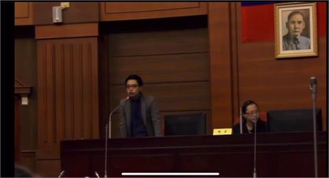 羅廷瑋脫序發言行徑多　昔任青年議會總召也被提罷免