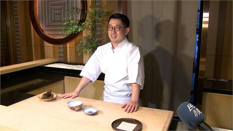 日本米其林大廚玩創意　黑鮪魚生魚片撒柚子皮、白蔥爽口