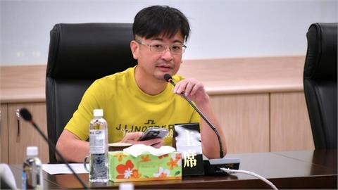 謝典霖父子涉賄選遭羈押！昔喊「搞不懂許原龍想幹嘛」網：現在搞清楚了嗎？