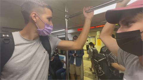 乾淨又安全！老外搭乘台北捷運超驚艷　直言：美國地鐵完全不能比