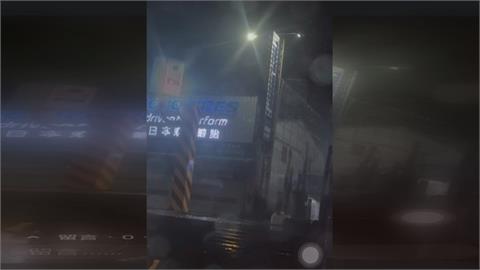 大雨淋壞路口測速照相機？　「瘋狂亂拍」用路人傻眼