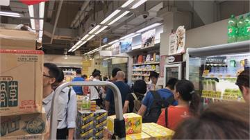 香港反送中抗爭稍歇 超市恢復營業民眾採買備用