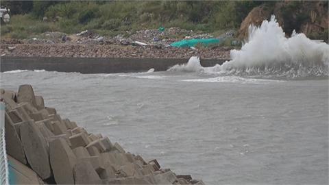 中國防「康芮」發布黃色預警　「潭美」餘威持續肆虐海南島