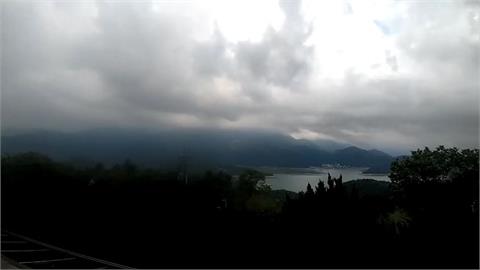 快新聞／雨神來了！ 南投魚池下大雨　部分地區下起冰雹