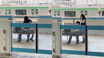 日本月台「激戰」曝光！制服情侶忘情拉裙親熱　前後搖晃長達一分鐘
