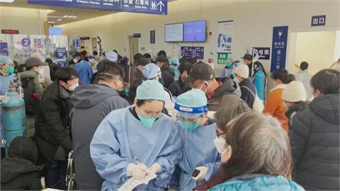 中國疫情蓋排！每日急診人數翻倍　專家：上海7成人口染疫
