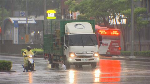 估山區今日雨量將達300毫米　高雄山區5行政區預防性停班課