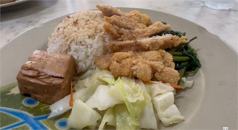 想讓學生吃飽！彰化「50元佛心便當」凍漲26年…菜色「俗擱大碗」超搶手