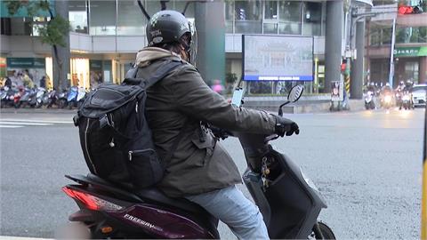 冷氣團南下「氣溫斷崖式驟降」！粉專曬圖警告「這波很濕冷」：1地區體感只剩6度