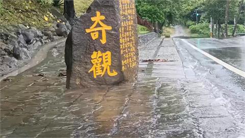 快新聞／台東多處公路積水　「水往上流」成向下衝畫面曝